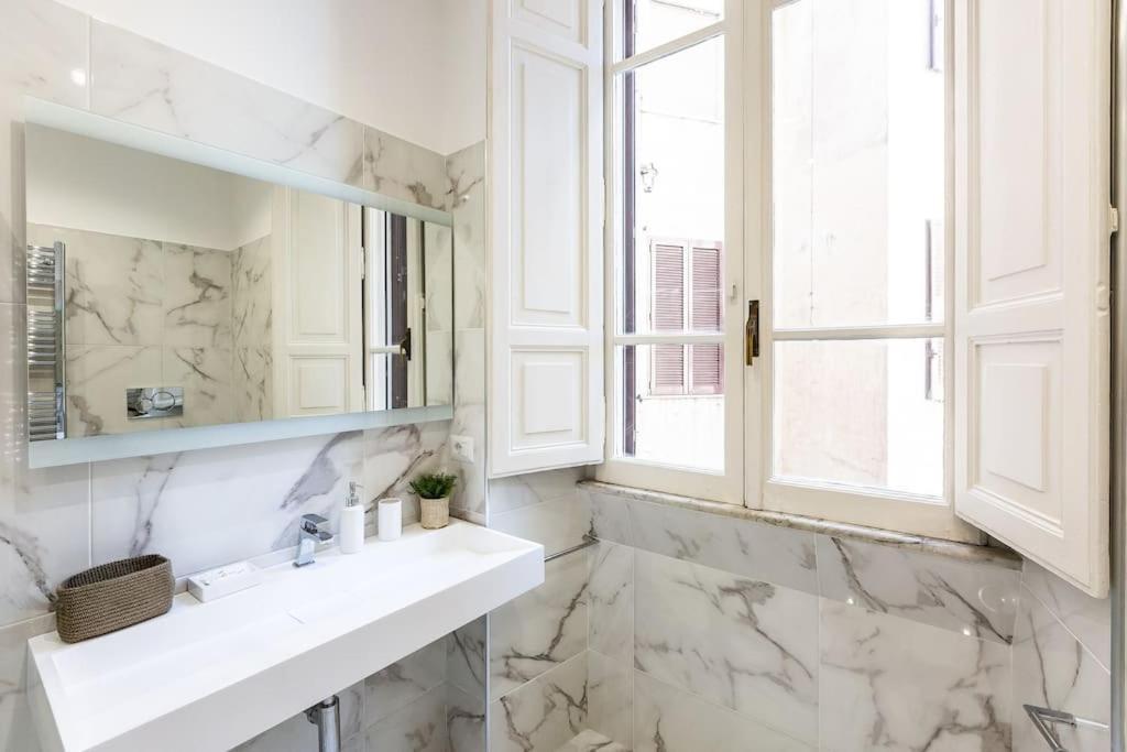 Appartement Portico D'Ottavia Lux à Rome Extérieur photo