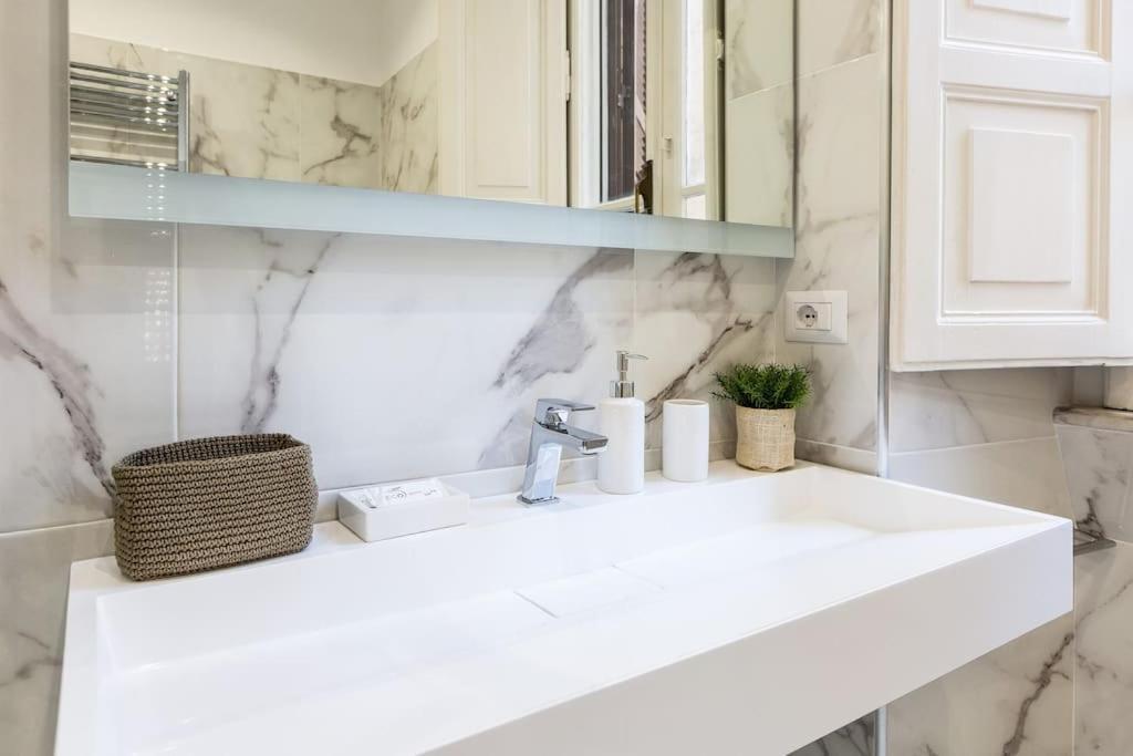 Appartement Portico D'Ottavia Lux à Rome Extérieur photo