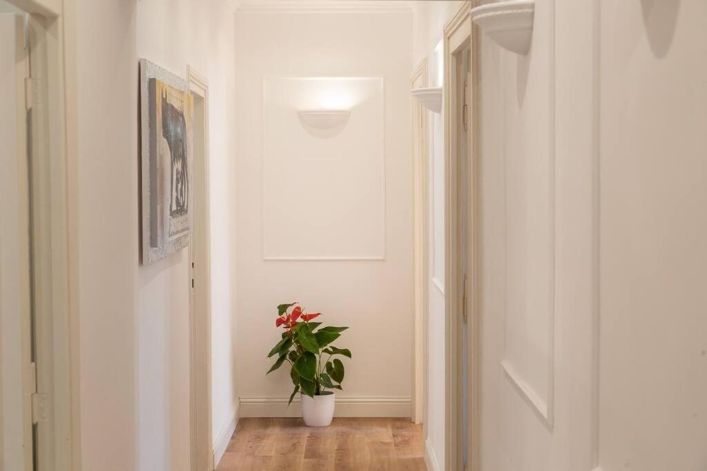 Appartement Portico D'Ottavia Lux à Rome Extérieur photo